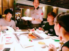 -海底捞火锅鲜切牛肉主题店(长寿路店)