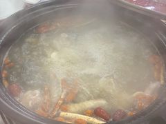 滋补汤底-花苑美食横琴生蚝火锅(拱北粤华路店)