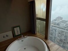 -闲隅江景艺术酒店(解放碑洪崖洞总店)