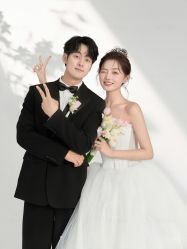 -雅云婚纱摄影工作室旗舰店