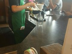 -星巴克臻选(深圳龙华红山天虹店)