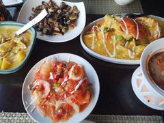 蜜柚鲜虾沙拉-食肆&Fourteen(武林夜市店)