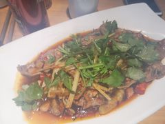 -大众跷脚牛肉馆·非遗传承单位(峨眉山店)