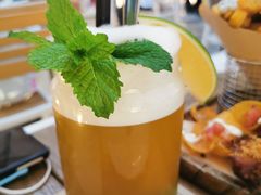 -Mark&Mars Restaurant