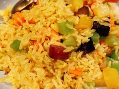 大叻经典菠萝海鲜炒饭-米纸越南小馆(金鹰世界店)