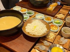 -银米·云南传统过桥米线(双廊黑金冠店)