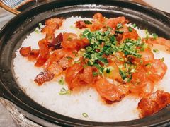 招牌腊味煲仔饭（中份）-四季缤纷椰子鸡(雨花亭凯德广场店)