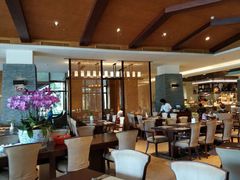 -三亚湾海居铂尔曼度假酒店