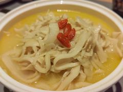 -桂满陇·手作小笼包&江南叫花鸡(中山公园店)