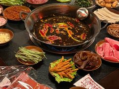-渝井巷重庆老火锅(沈阳吉祥店)