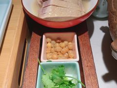 -韵秋荷(宝山龙湖天街店)