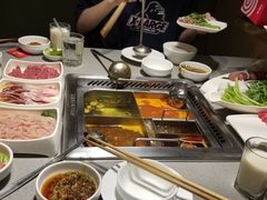 -海底捞火锅(海宁路店)