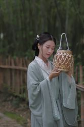 -汉仪华裳汉服馆(打浦桥店)