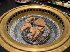 -山川小町·极番烧肉(新地假日广场店)