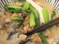 -鲜越鲜鱼粉(财富购物中心店)