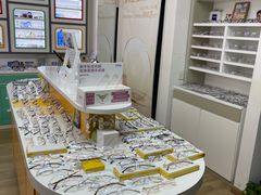 -美空眼镜·星趣控·新乐学·控优点合作店(周浦万达店)