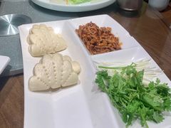 京酱肉丝夹-北李妈妈菜·虾爬子大锅贴(贵和店)