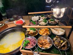 -一朵菌·野生菌探索家火锅(南亚店)