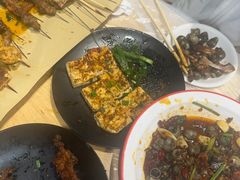 -郑记•不夜城烧烤•龙虾•虾蟹(黄鹤楼店)