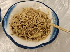 -霄汉牛三鲜湖北砂锅菜(万松园2店)