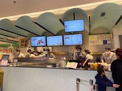 -奈雪的茶(亨特国际广场店)