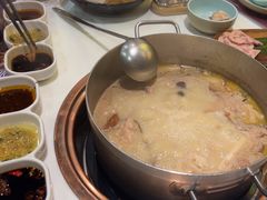 -洪氏嗨捞·猪肚鸡火锅(阳光天地店)
