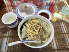 -笑来喜馄饨小笼工坊店(湖滨街店)