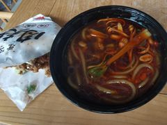 酸辣粉-超级大馍王肉夹馍