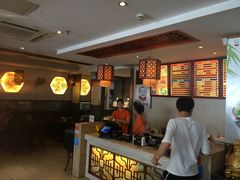 -佬钱湾仔(衣裳街店)
