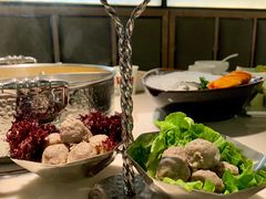 -左庭右院鲜牛肉火锅(浦江欢乐颂店)