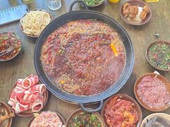 -黄潇洒老火锅(九眼桥宏济巷店)