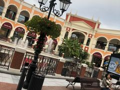 -佛罗伦萨小镇广佛名品奥特莱斯(疏港路店)