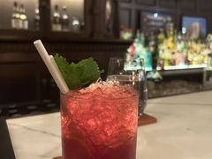 -LONG BAR 廊吧(外滩华尔道夫酒店)