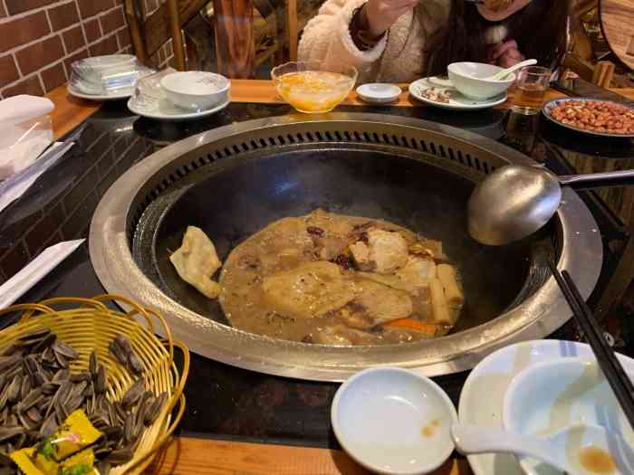 姜公地锅鸡土灶台(郭溪店)-"摘完草莓跟着导航来吃bb心心念念的地锅鸡