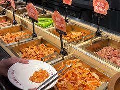 -芝小官毛肚火锅海鲜自助(苏州吴江区万宝店)