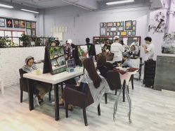 -T8 SALON