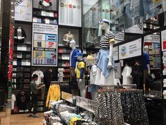 -优衣库(深圳万象天地旗舰店)