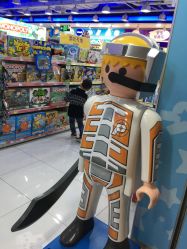 -玩具反斗城(正大广场店)
