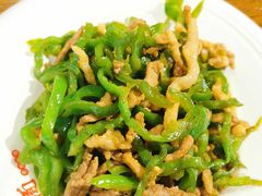 -哇蛙牛功夫面渝都料理(龙阳广场店)