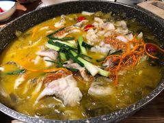 -山城外·非遗酸菜鱼(财富中心店)