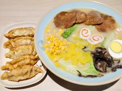 霸王豚骨拉面-汤去三面(骆驼店)
