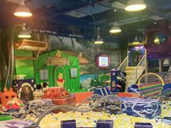 -酷洛小镇(步步高新天地购物广场店)