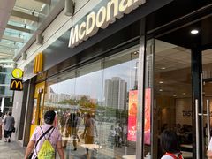 -麦当劳(秀茂坪商场店)
