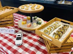 -杭州中沃沃尔沃4S店(滨江区店)