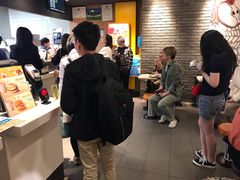 等位区-麦当劳(世纪汇广场店)