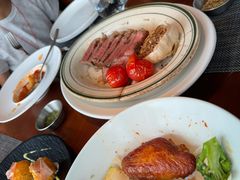 -MONICH牛排融合餐厅(和义大道购物中心店)