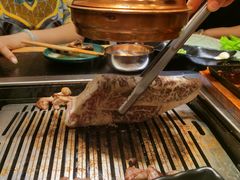 -臻牛烤肉