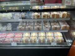 -红宝石·鲜奶小方·海派西点房(控江店)