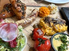 -Mark&Mars Restaurant