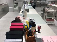 -JINS(上海环球金融中心店)